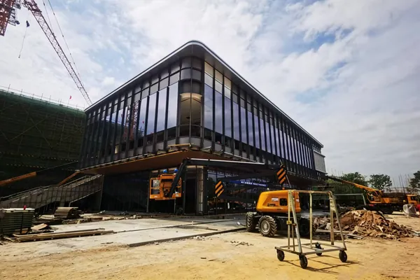 Bangkok Sukhumvit envelope under construction